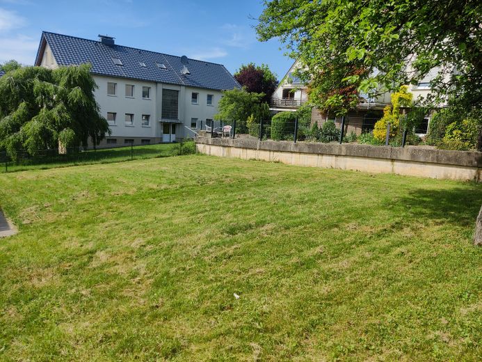 Garten bzw Baugrundstück