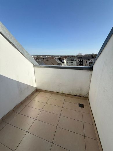 Kompakte DG 3-Zimmer mit Aufzug, Laminat, Dachbalkon und Eckwanne in guter Lage! – PHOTO-2026-03-09-11-47-41_14