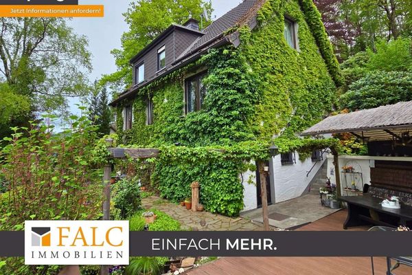 Charmantes Einfamilienhaus mit ELW und weiteren 20qm Zimmern im Untergeschoss mitten in der Natur