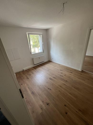 Frisch renovierte/sanierte, helle 2-Zimmerwohnung m. Wohnküche + Tageslicht-Duschbad – Küche