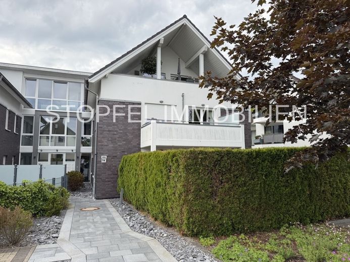 Moderne Terrassenwohnung mit Gartenanteil in Bielefeld - Jöllenbeck – Hausansicht