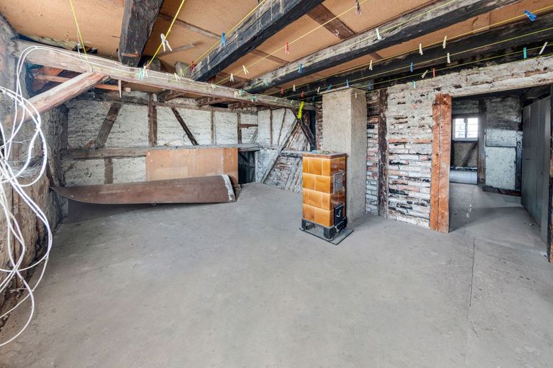 Historisches Stadthaus mit Gartenidylle und separater Ferien-Wohnung in Ettenheim – Dachboden Lagerfläche