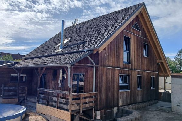 🏡 Wolnostojący dom jednorodzinny z działką o powierzchni 537 m² w Oftersheim