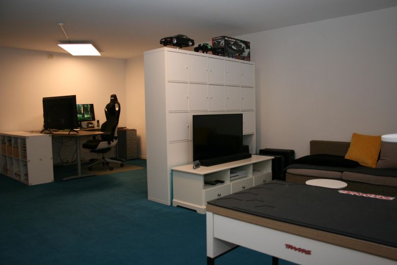Büroraum im Keller