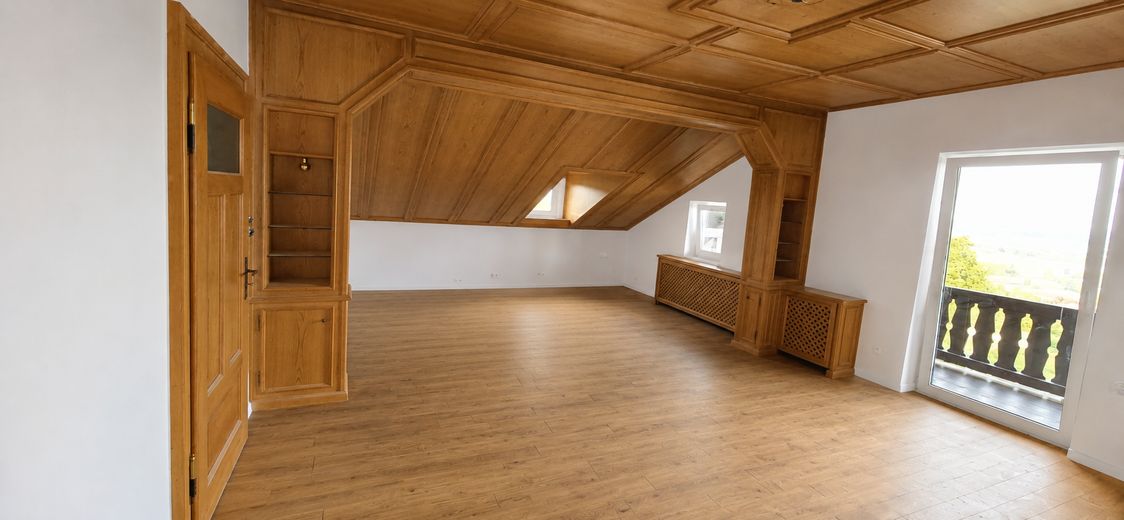 Mansardenwohnung - Starnberg – Zimmer1