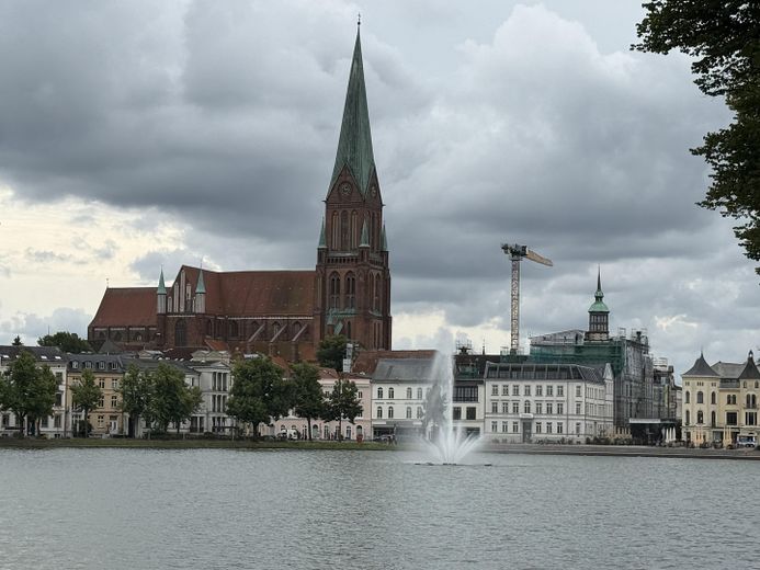 Licht, Wasser, Altbau – Traumwohnung in Schwerins Bestlage am Pfaffenteich – Foto 22