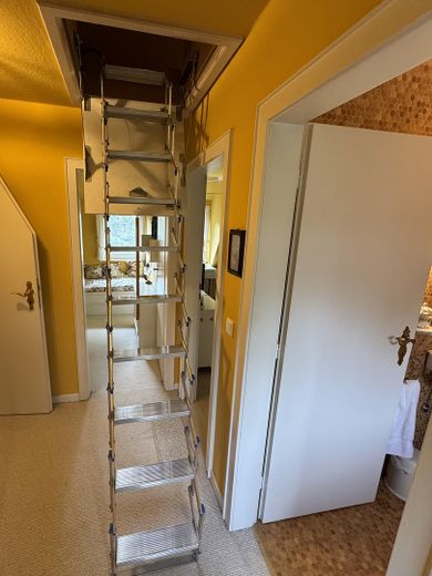 Leiter zum Dachboden 1