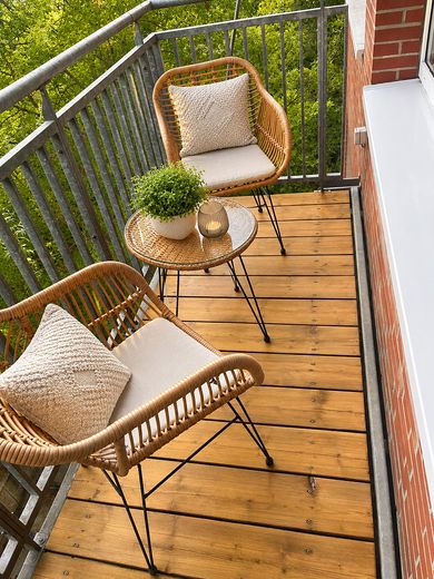 Prenzlauer Berg - tolles liebevoll eingerichtetes Apartment mit Tiefgarage – Balkon