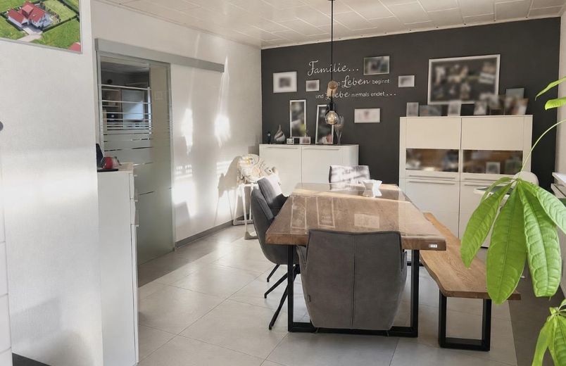 Einfamilienwohnhaus mit Doppelgarage und großem Garten - Privatverkauf – Foto 8
