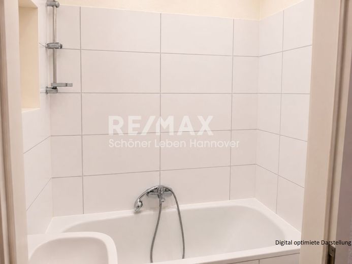 1-Zimmer-Erdgeschosswohnung im Hinterhaus – Badezimmer