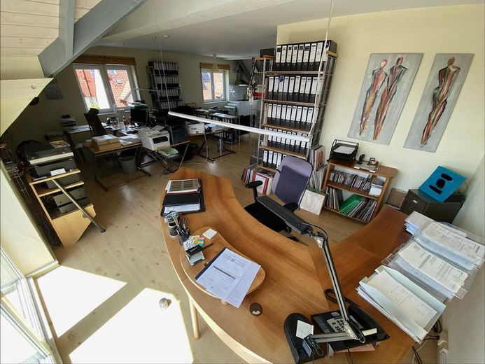 Modern office space with flexible usage options in Mainhausen – Großbüro