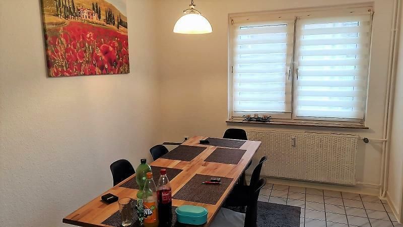 Wohn- und Geschäftshaus in Duisburg-Mittel-Meiderich - voll vermietet &amp; renditestark mit 5WE und 2GE – 1.OG li EZ