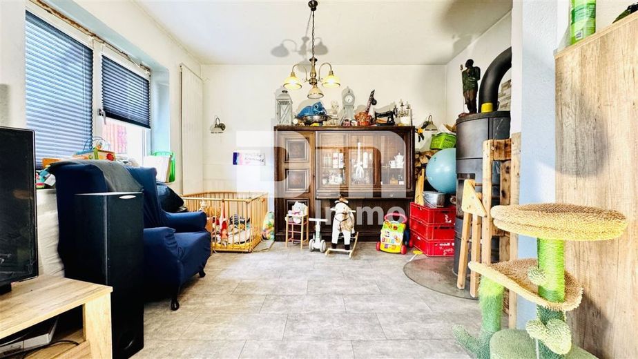 Charmanter Wohntraum mit Tradition und Moderne auf großem Grundstück – EG Wohnzimmer / Esszimmer