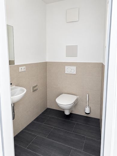 Exklusives Townhouse in Geretsried – Gäste WC