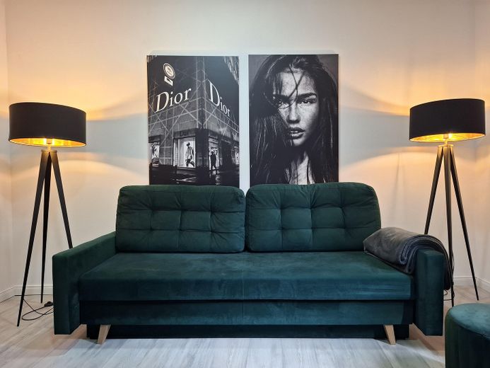 Apartment Schwebebahn – Großzügiges Wohnen mit Terrasse & Altbau-Charme – Wohnzimmer