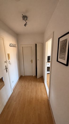 Leerstehende möblierte Wohnung nahe Innsbrucker Platz - direkt einziehen! – Wohnungsflur