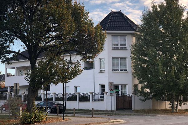 Helle 3-Zimmer-Wohnung im 1. OG mit Balkon – 84 m², Fußbodenheizung, Stellplatz