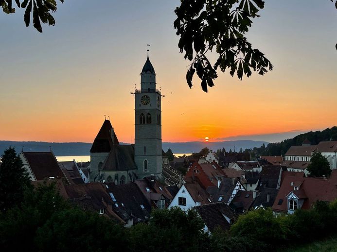 Gemütliche Dachgeschosswohnung mit Seesicht – Genießen Sie die Nähe zum Bodensee...