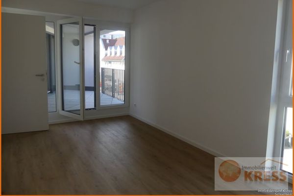 Neubau 4-Zimmerwohung im 1. Obergeschoss, Personenaufzug, KFZ-Stellplatz in zentraler Innenstadtlage