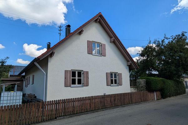 Affascinante casa indipendente in posizione tranquilla – vendita privata (senza agenzia)