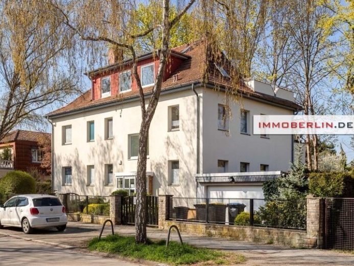 IMMOBERLIN.DE - Viste splendide! Appartamento mansardato con terrazza solarium privata e posto auto – Foto 1