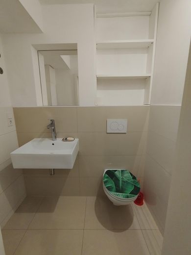 Gäste-WC im KG