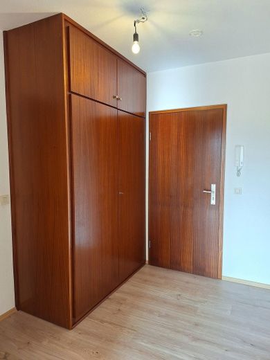 Flur mit Garderobenschrank