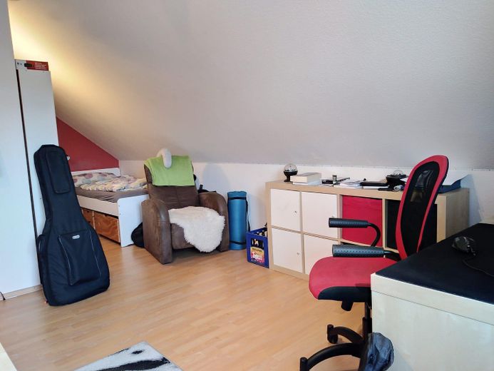 Zimmer 1 OG