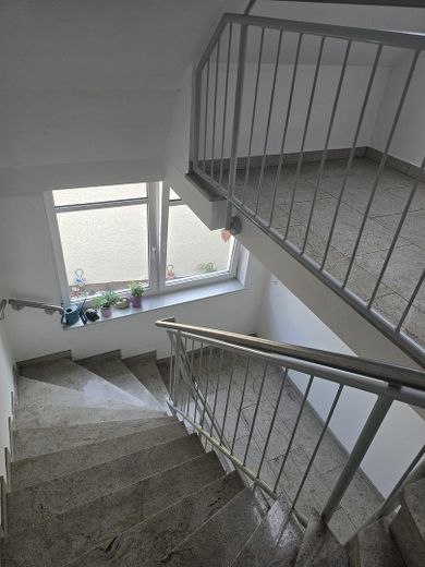 4-Zi WE mit Balkon Erstbezug in Berlin Schmöckwitz – Treppenhaus