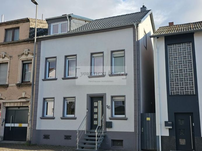Schönes kernsaniertes Haus in Völklingen zu verkaufen. – Photo 1