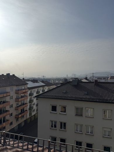 Zwei Wohnungen, ein Deal — Dachgeschossensemble im Herzen von Stuttgart‑West – Blick Whg. 2