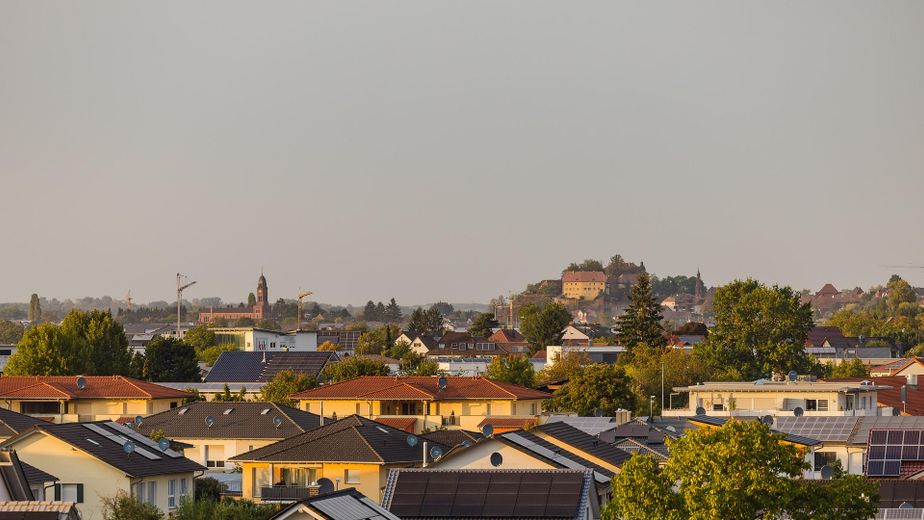 Frisch renovierte und bezugsfertige 3-Zimmerwohnung inkl. Parkplatz und mega Aussicht – Aussicht vom Balkon