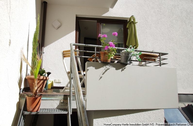 In voorbereiding: Stijlvol en comfortabel gemeubileerd met balkon aan de Schlossberg voor 3 maanden in de oude binnenstad, Freiburg – b5ac644bbfb248ef43abf0d06b9bc26bece5ec88.jpg