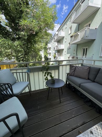 Bezugsfreie 2-Zimmer-Wohnung in Prenzlauer Berg mit EBK & Balkon – Balkon