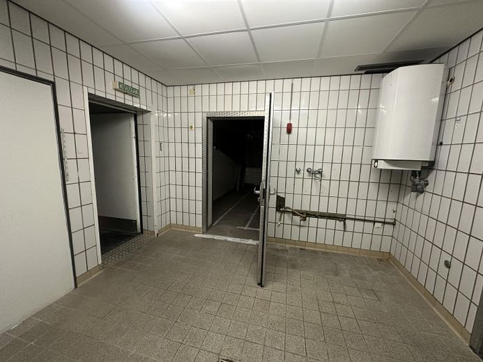 Ladenlokal Einzelhandel Halle Lager Praxis Gewerbe Gastro Sporthalle Freizeit zu vermieten – Foto 20
