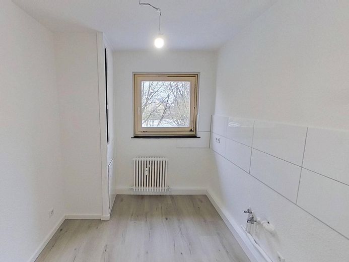 Ein perfektes Familiennest: Moderne 4-Zimmer-Wohnung mit BALKON und Tageslichtbad – Ansicht I: Küche
