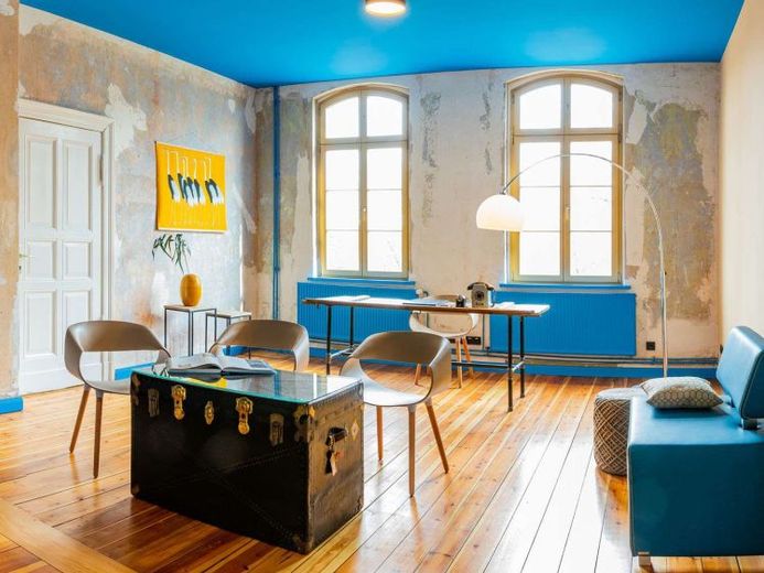 In bester Elblage - Barrierearme, exklusive Praxisfläche im denkmalgeschützten Cokturhof-Altbau – Foto 1