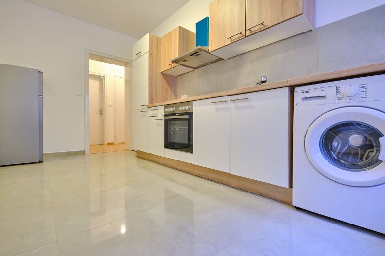 Große 1-Zi-WH mit separater Küche und Balkon - absolut zentral – Küche