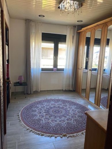 Casa adosada familiar en esquina con jardín de invierno y zona de estar independiente – 1OG_Schlafzimmer 3