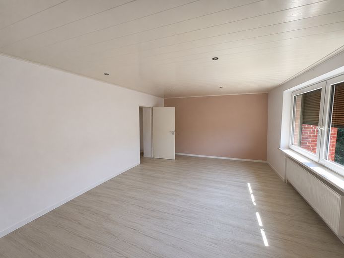 Exklusives 3 / 4 Zimmer Eigentumswohnung mit Balkon – Foto 6