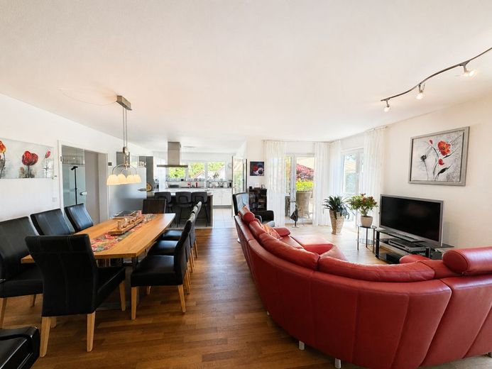 Wohntraum in Wuppertal-Katernberg - Moderne 4-Zimmer-Wohnung mit Aufzug – Wohnen 2