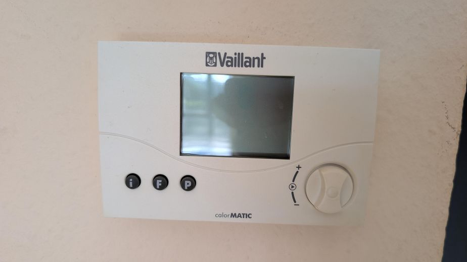 Bezpłatne dla kupującego mieszkanie 2-pokojowe z tarasem, ogrodem i garażem – Thermostat