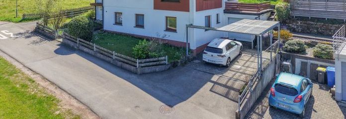 Ruhig gelegenes Einfamilienhaus mit Einliegerwohnung in wunderschöner Aussichtslage zu verkaufen