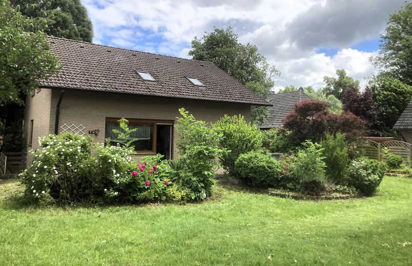 Familienfreundliches EFH mit großem Garten nahe Wolfsburg – Garten Westterrasse