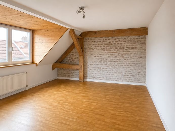 Befristet: Möblierte Wohnung mit Wohnküche und Balkon – Foto 5
