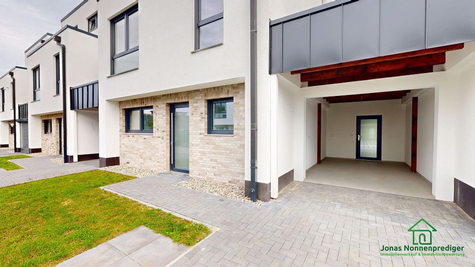 Modernes Reihenhaus mit Garage zum Erstbezug 3-Geschosse – Foto 14
