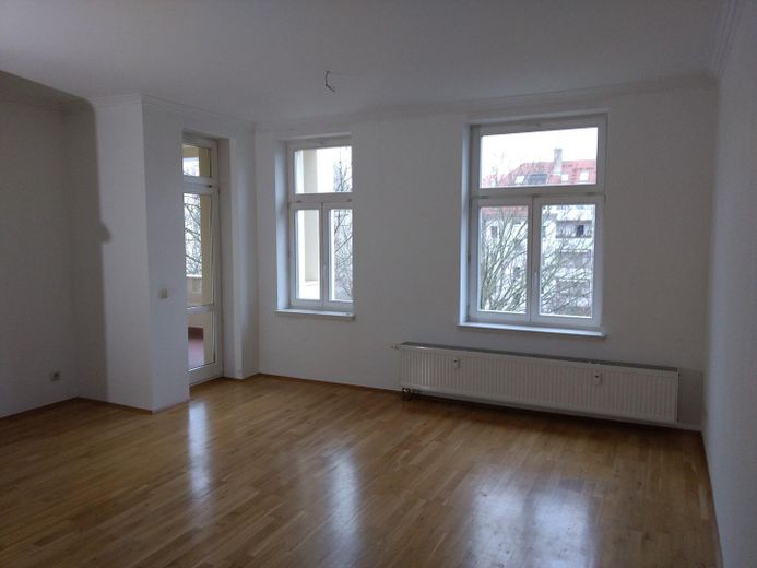 Sunny 4-room apartment in Leipzig`s Südvorstadt, from private – Foto 2