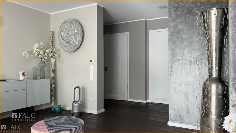 Willkommen zuhause: Attraktive 3-Zimmer-Wohnung in München-Solln mit Wohlfühlgarantie! – Wohnzimmer