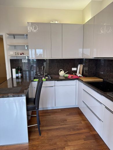 4 Zimmer Wohnung in einer Stadtvilla in Schmargendorf, Fußbodenheizung, Terrasse, 2 TG Stellplätze – Küche