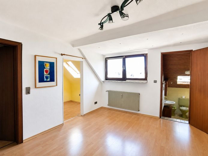 Una casa amata cerca persone per un futuro comune [da privato] – Schlafzimmer DG Haus 2